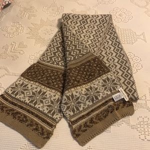 Coldwater Creek cotton/acrylic/polyester long  scarf would be worn quartered.